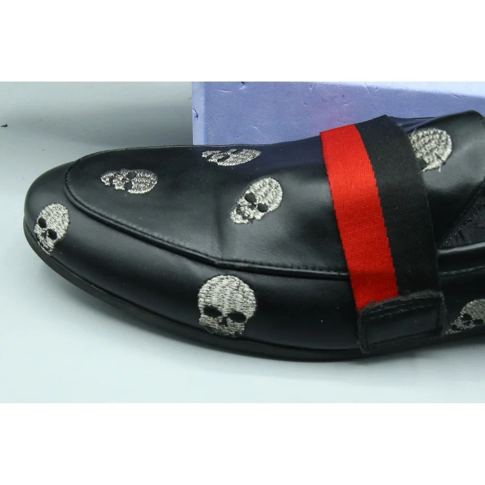 Steve Madden Requiem Mens Black Skull Embroidered Loafers Red Stripe  11.5M